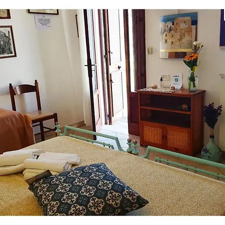 Li Catauri Oda ve Kahvaltı Santa Cesarea Terme